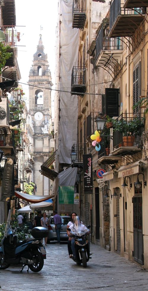 {palermo photojournal} Take the Gun, Leave the Cannoli - off the (meat)hook