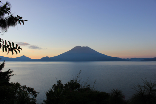 {10 second vacation} Loving Life on Lake Atitlan, Guatemala - off the ...